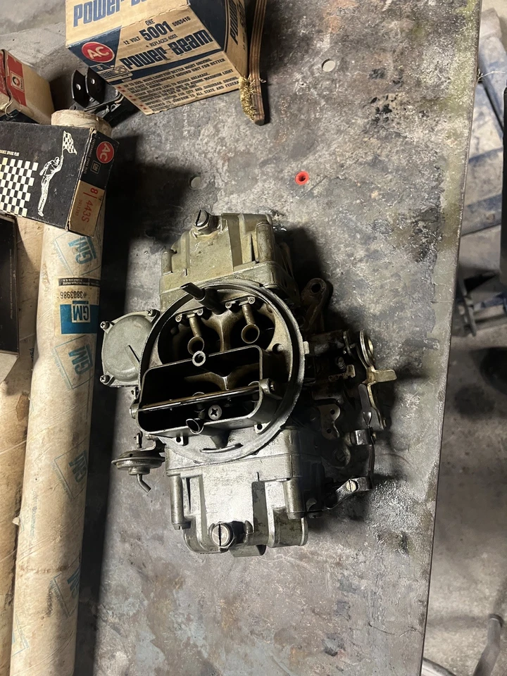 Карбюратор 68 69 Camaro Z28 302 4053 DZ Holley датированный сборочным конвейером 843 3923289 - Изображение 1 из 4