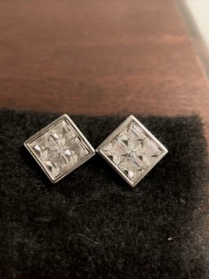 Brincos Swarovski American, Ltd - Aço inoxidável estampado, 4 cristais de corte - Imagem 1 de 2