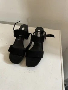 BRANDNEUE DAMEN BREITE PASSFORM PLATEAU SANDALEN GRÖSSE 8 EUR42 SCHWARZE FARBE - Bild 1 von 20