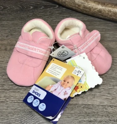 Sapatos de berço Disney Winnie The Pooh rosa tigre rastejante europeu Reino Unido 4/UE 21 novo com etiquetas - Imagem 1 de 4