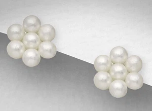 Solid Sterling Silver Seed Pearl Flower Stud Earrings 5mm Wide - Picture 1 of 2