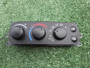 2002-2005 Dodge Ram 1500 2500 AC Climate Control A/C Heater Panel OEM P55056321 - Picture 1 of 6