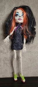 Monster High Skelita Calaveras Doll Scaris: City of Frights NO Stand MH2 EUC - Picture 1 of 10