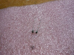 BUSSMANN FUSE (2 PC LOT) PART # GLN-3/10 NSN: 5920-00-813-1516 # 420002-5 - Picture 1 of 3