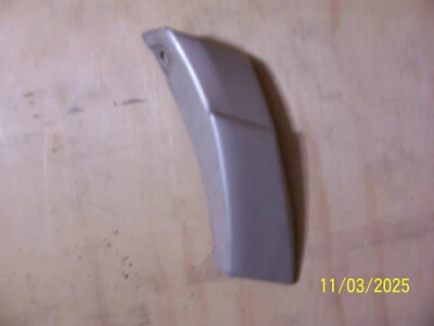 2001 2002 CONTINENTAL Right Rear DOOR POST DOGLEG TRIM MOLDING Used OEM Ivory HC - Image 1 of 4