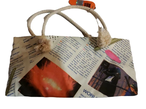 FLORIDA GATORS NEWSPAPER HOBO PURSE LICENSED Cover