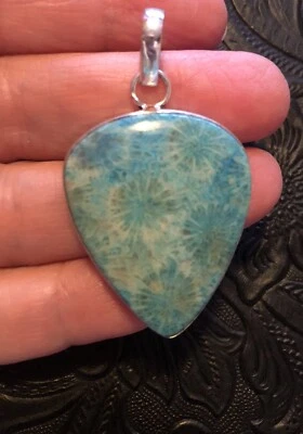 "Colgante de plata fósil de crisantemo azul flecha de 2"" artesanal suroeste" Foto 1 de 4