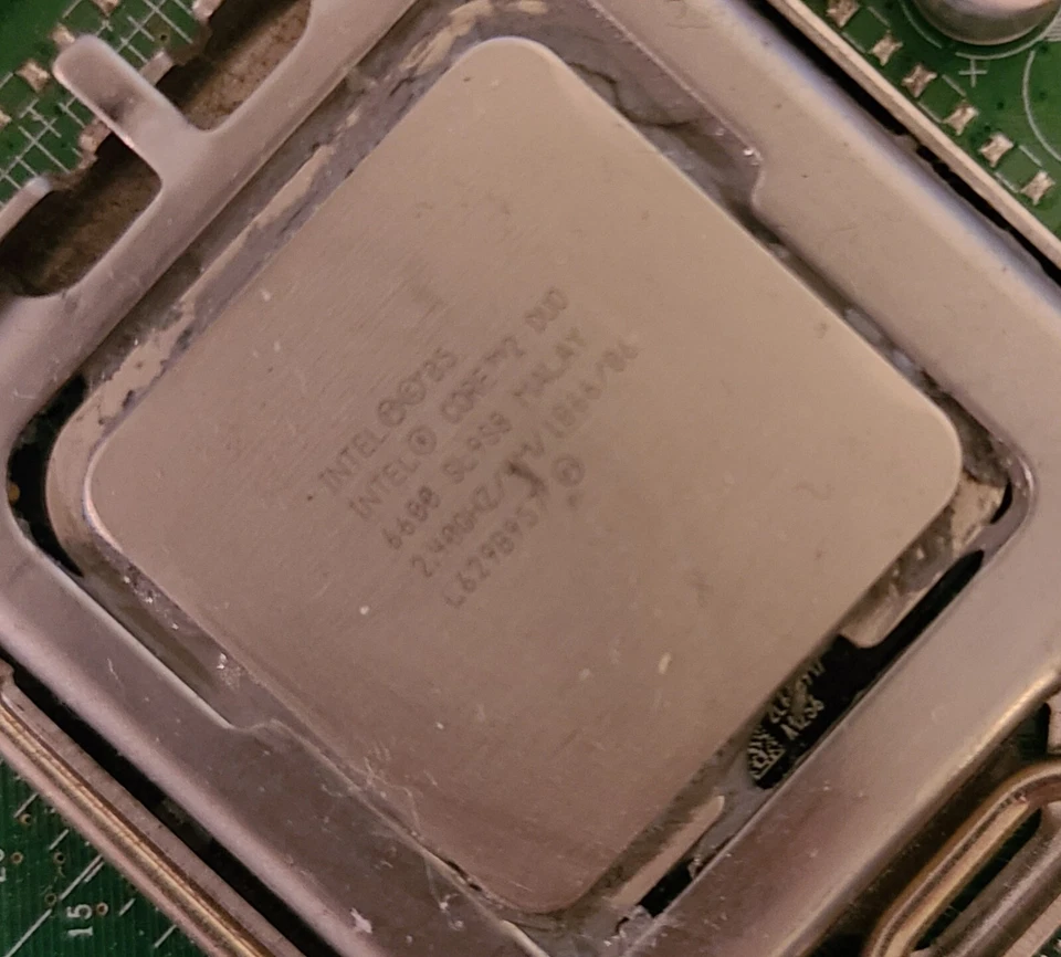 Intel Core 2 Duo 2.4GHz Dual-Core Desktop CPU Processor SL9S8 LGA775 Tested - Image 1 of 1