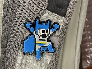 ¡Pin esmalte Megaman Sprite Bat-Man! - Imagen 1 de 2