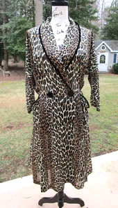 Vintage Vanity Fair Size 38 M Leopard Print Knee Length Dressing Robe semi sheer - Picture 1 of 9