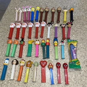 Lot of 41 PEZ Warner Bro. Dispensers Tweety  Bugs Daffy TAZ Sylvester - Picture 1 of 3