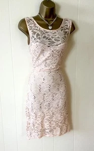 QUIZ STUNNING PEACH / PINK LACE COVERED SEQUIN DRESS SIZE 8 - Picture 1 of 4