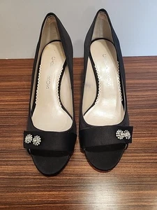 CAPARROS Black Women's STUDDED CRYSTALS Peep Toe Evening Shoe Heel Size 8 1/2 - Picture 1 of 10