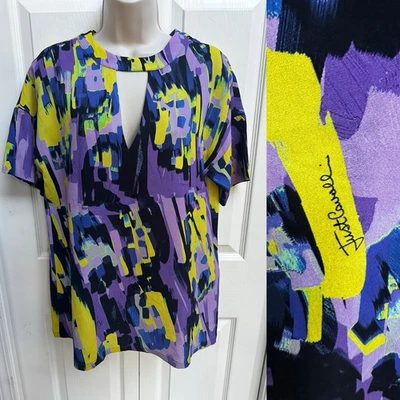 Top Just Cavalli Talla 40 Manga Corta Abstracto Estampado Logo Profundo Corte en V PRÍSTINO Foto 1 de 4