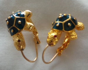 Kenneth Lane KJL Gold Tone & Blue Turtle Pierced Earrings