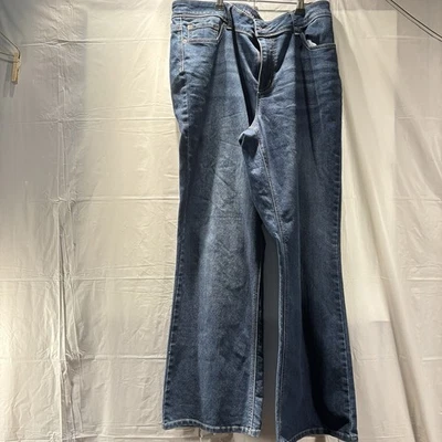 MAURICES Women's Denim Blue Jeans Sz 16 Short Straight Design Back Pocket - Image 1 of 4