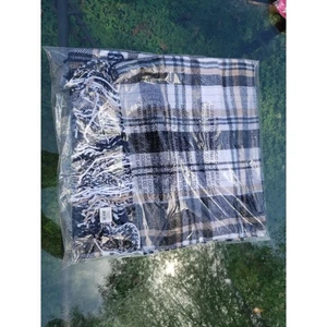 Neu mit Etikett Vera Bradley Plaid Decke Schal in "Cozy Plaid Neutral" Muster - Bild 1 von 5