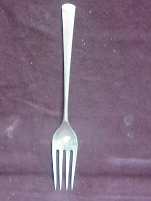 Wallace Sterling HORQUILLA ENSALADA REAL SATINADA 6 7/8" 39g Sin Mono Foto 1 de 4