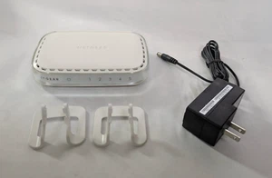 Netgear GS605v5 5 Port Gigabit Ethernet Switch 10/100/1000 Excellent Condition - Picture 1 of 5