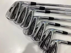 Titleist Right Handed Iron Set AP2 712 4-9,P DynamicGold Flex S200 - Picture 1 of 5
