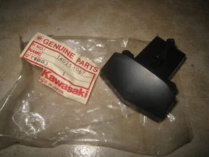 Z 550 Ltd KZ550 A/C Fittings Housing Tacho Meter Cover Pilot Box NOS 14025-1067 - Picture 1 of 3