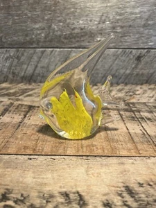 Vintage blown glass angelfish paperweight yellow belly - Picture 1 of 10