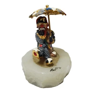 Ron Lee Skulptur "Lil' Snow Drifter" Nr. 312/1750 signierter datierter Mann mit Regenschirm - Bild 1 von 9