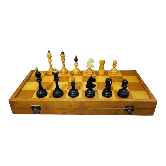  MegaChess Giant Oversized Premium Complete Set of Chess Pieces  with 25 Inch Tall King - Black and White : Toys & Games