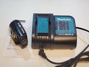 Makita Universal LXT Li-Ion, Ni-MH Akku Ladegerät DC18SD Akku BDL1815 - Bild 1 von 3