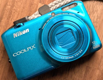 Nikon COOLPIX S6500 16.0MP Blue Digital Camera 16MP 12X Zoom English in works - Image 1 of 4