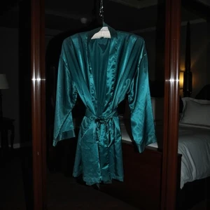 90s Victoria’s Secret Womens OS Emerald Green Satin Belted Kimono Robe Polyester - Picture 1 of 11