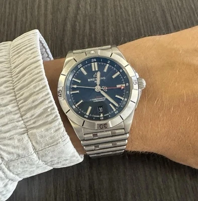 Breitling Chronomat GMT 40 Watch Blue Dial - Great Condition - includes pictured - Image 1 of 4
