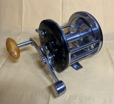 Vintage Penn Long Beach 67 Fishing Reel Cleaned & Regreased Yellow Swirl Handle - Image 1 of 4