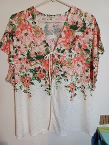 Cato Top Damen klein weiß Blumen vorne offen atmungsaktiv - Bild 1 von 9