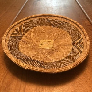 Tonga Basket Bowl African Art Zimbabwe Wicker Hand Woven Dish 13 inches - Picture 1 of 5