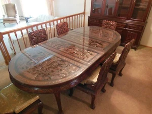 Asian Hand Carved Solid Teak Dining Room Table W/ 2 Leaves 6 Chairs & 7 Cushions - Picture 1 of 12