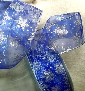Silber metallisch Schneeflocke blau durchsichtig 2,5" mal 5 Yards verdrahtetes Band Weihnachten Berwick - Bild 1 von 6