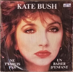Kate Bush – Ne T'enfuis Pas / Un Baiser D'enfant Import 45 with Picture Sleeve - Picture 1 of 3