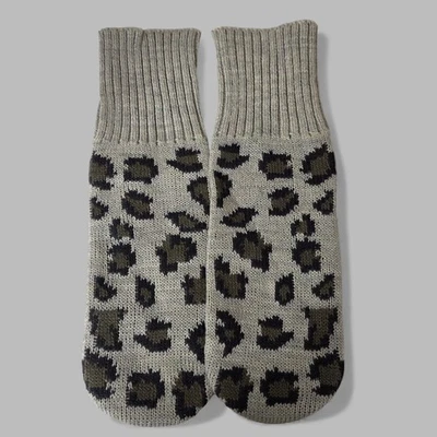 # Avon Adult Size Animal Print Mittens ~ Brown with Leopard Spots F4049011 New - Image 1 of 3