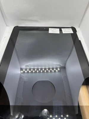 Apple iPad - 16GB Silver Wi-Fi Model A1395 - Image 1 of 4