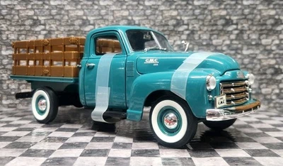 Yat Ming 1:18 Scale Road Signature • 1950 GMC Pick Up [Loose] - Image 1 of 4