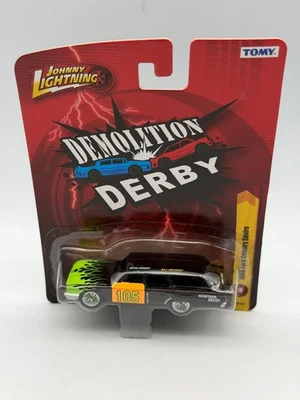Johnny Lightning Forever 64 Demolition Derby 1960 Ford Country Squire, 1:64, NIB - Image 1 of 4