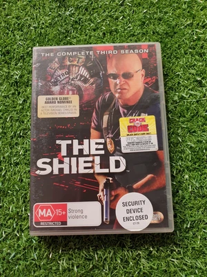 The Shield  :- Season 3   2002  DVD  Reg 4  *Like New* - image 1 of 4