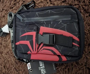 Bolso Bandolera Marvel Spider-Man Miles Morales Negro y Rojo - BoxLunch Excl - Imagen 1 de 9