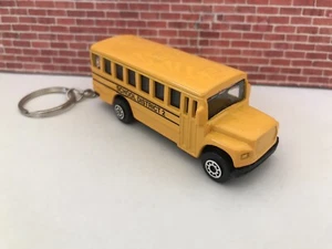 KEYCHAIN RING SCHOOL BUS YELLOW CAR TRUCK AUTO KEYS FOB WHEEL NEW - Picture 1 of 2