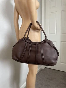 Bruno Magli Damen Handtasche Leder Chocolote Braun Beuteltasche Neu - Bild 1 von 9