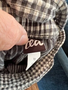 Tee schwarz-weiß Gingham Strampler Größe 12 - Bild 1 von 2