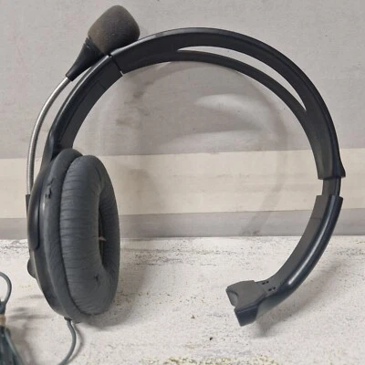 Generic Third Party Xbox 360 Wired Mono Chat Headset Black/Grey - Image 1 of 3