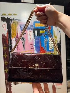 Louis Vuitton Amarante Monogram Vernis Sarah Wallet - Picture 1 of 14