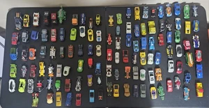 Hot Wheels Konvolut 122 Autos gemischte Modelle Farben Diecast Mattel Sammlung Bulk - Bild 1 von 7
